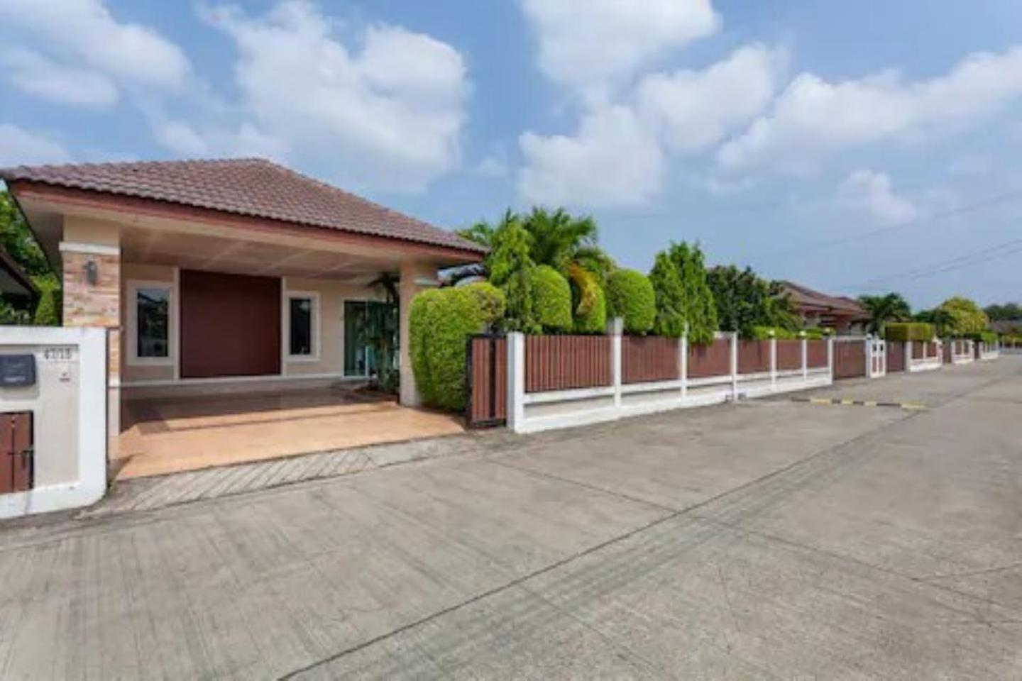 Luxury 3 Bed Pool Villa Ban Huai Yai Exterior photo